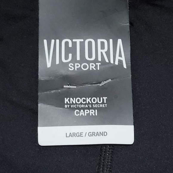 Victoria Sport Knockout Capri Leggings by Victoria's Secret - Picture 2 of 3
